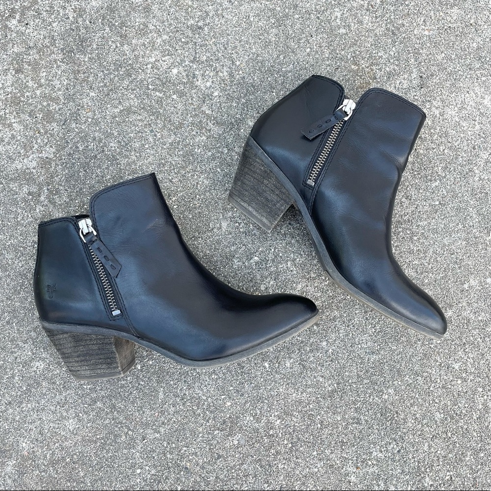 FRYE black genuine leather block heel ankle bootie